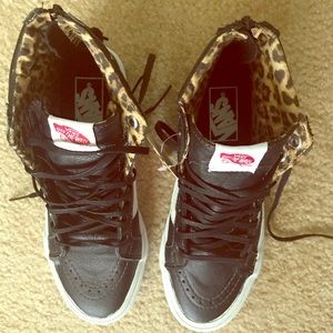 Black Vans SK8-Hi with Inner Leopard Print